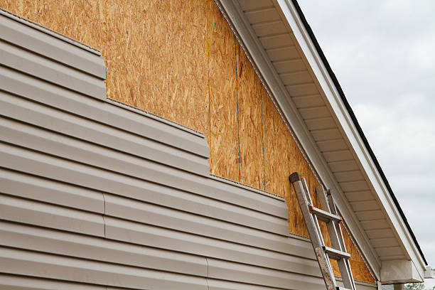 24/7 Emergency Siding Repair experts in Milton, GA